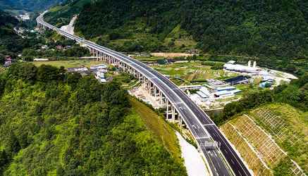 桂三高速公路